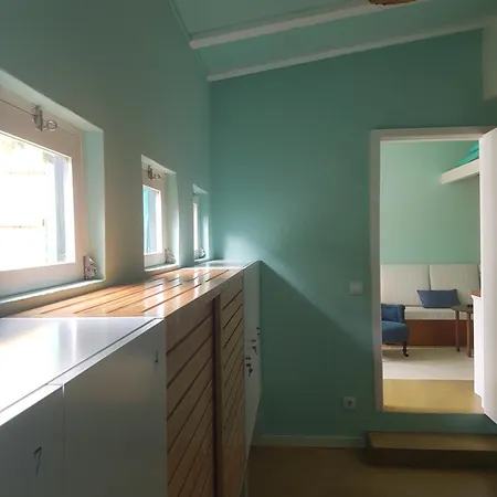 Conde Surf Camp - Capsule Beds Female Dorm Hostel