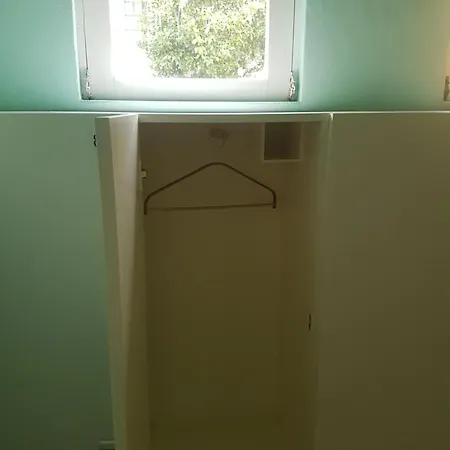 Conde Surf Camp - Capsule Beds Female Dorm Hostel Vila do Conde