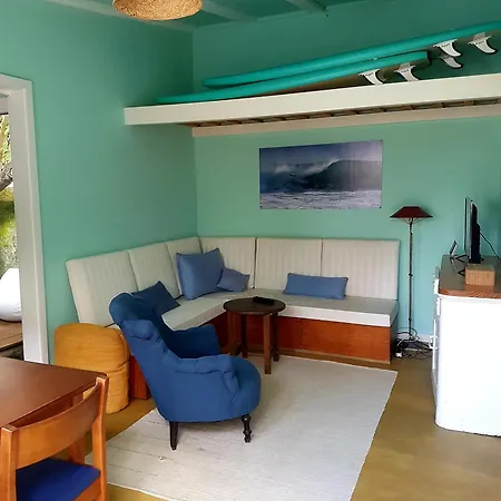 Conde Surf Camp - Capsule Beds Female Dorm *