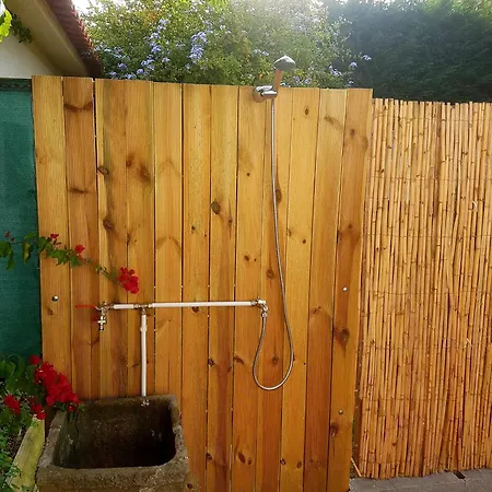 Conde Surf Camp - Capsule Beds Female Dorm אכסניה *